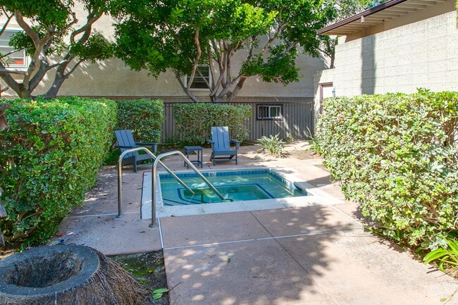 Building Photo - 801 Kalpati Cir