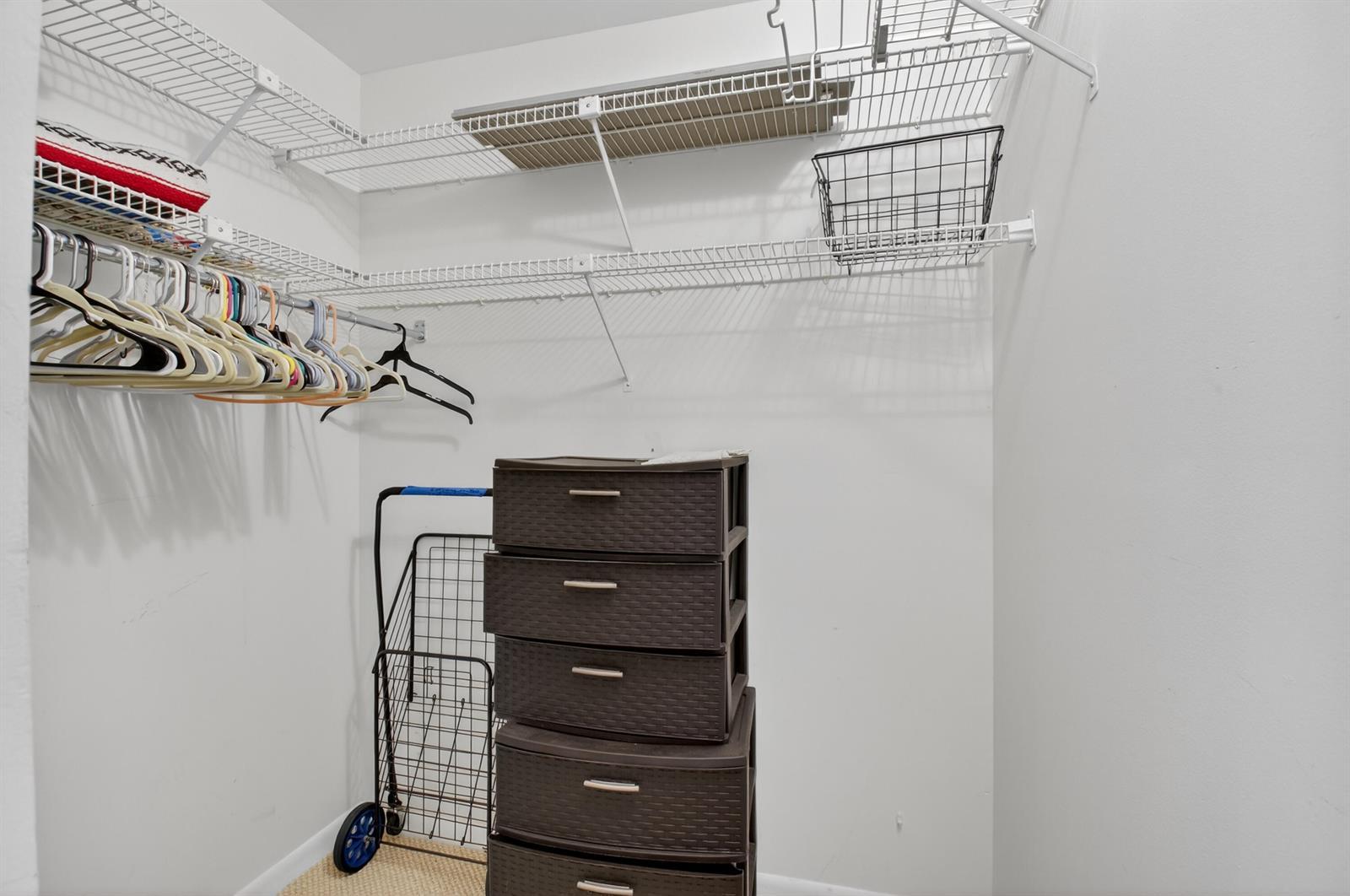 Building Photo - 5280 Nesting Way