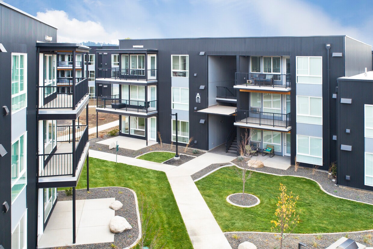 Green Door Flats Spokane Valley Wa Apartment Finder