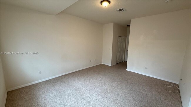 Building Photo - 5866 Hampton Hills Blvd