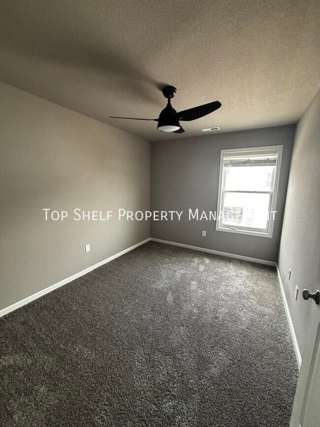 Building Photo - 2308 Hazeltine Pl