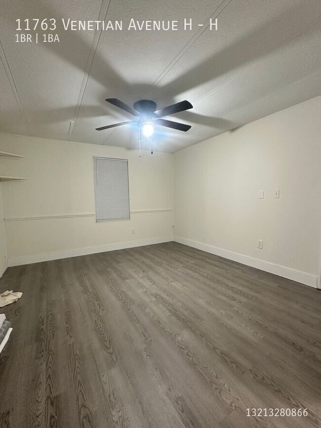 Building Photo - 11763 Venetian Ave