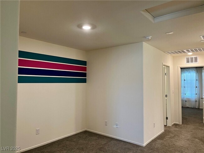 Building Photo - 4862 Orchid Rdg Ave