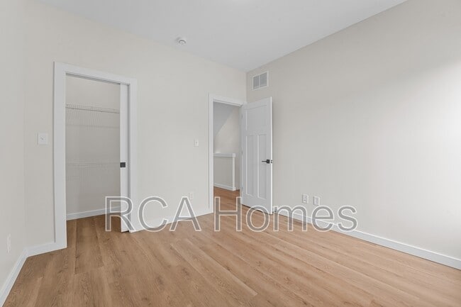 Building Photo - 45 Keystone Ave