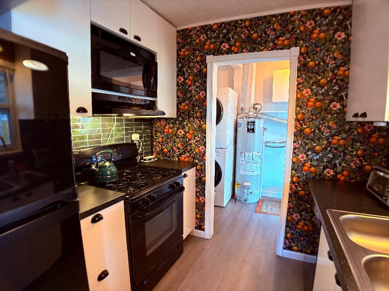 Building Photo - 1735 Yosemite St