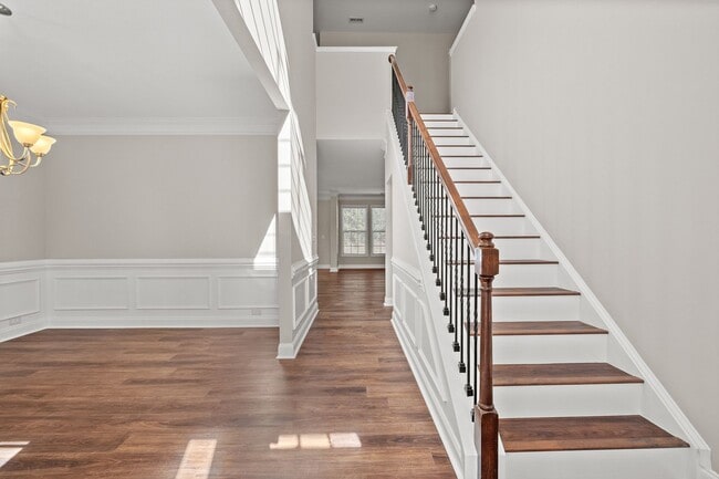 Building Photo - Immaculate 5bd 3bd Berewick home with many newly upgrades!