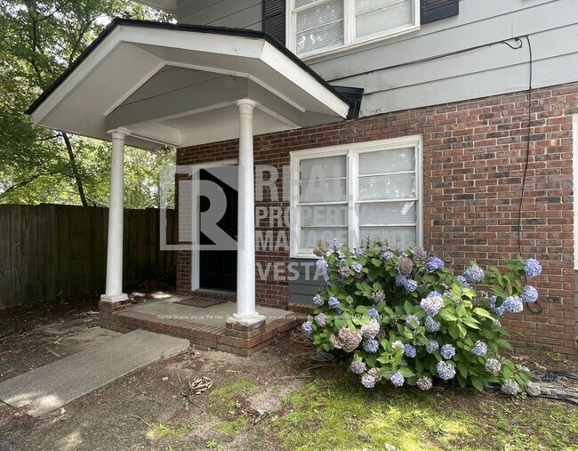 Primary Photo - 131 Wall St