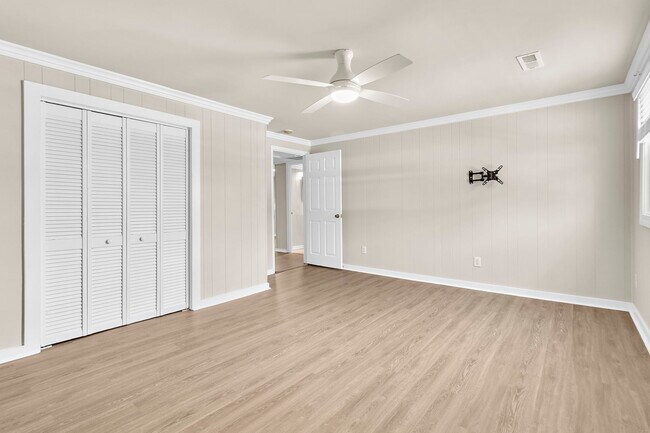 Building Photo - 4440 Spruill Ave