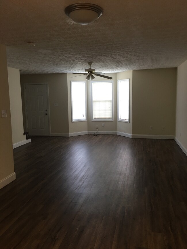 Building Photo - 259 Westchester Cir