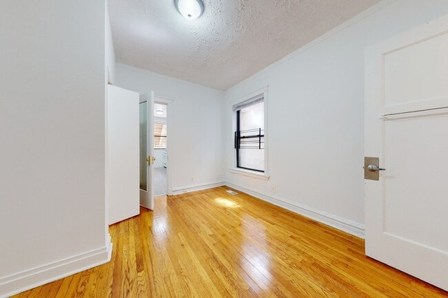 Floorplan - 5452 S. Ellis Avenue