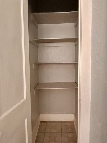 Building Photo - 2817 Nashville Ave