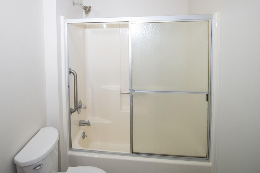 Building Photo - 116 Pierre Pl