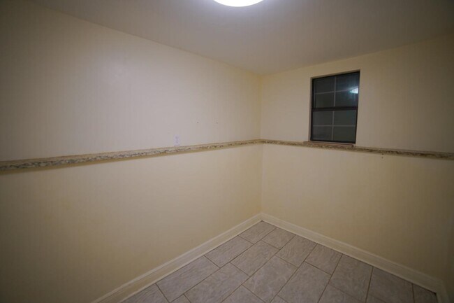 Building Photo - 3384 Barrow Hill Trail