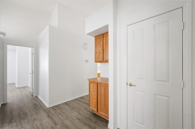 Building Photo - 3641 Yorba Linda Dr