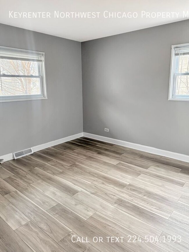 Building Photo - 66 Ridgewood Rd