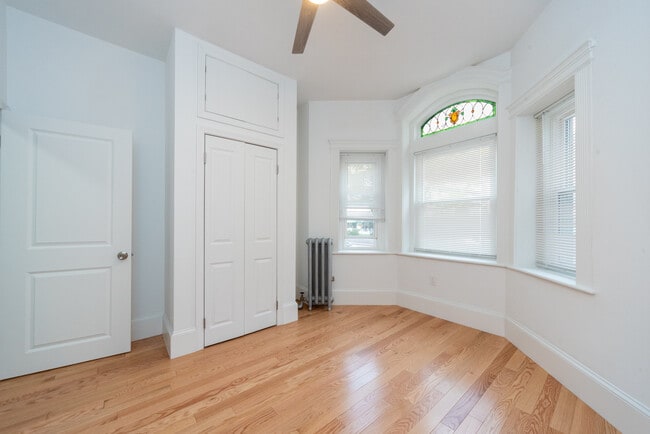 Building Photo - 24 Westland Ave