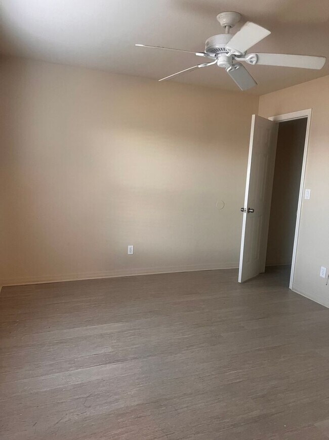 Building Photo - Cape Coral Single Family home!