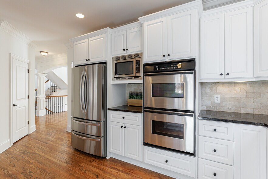 Building Photo - 1012 Madeline Ln