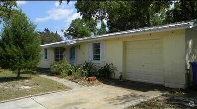Building Photo - 241 Shores Blvd
