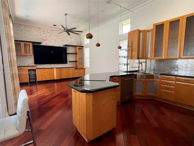 Building Photo - 4324 NW 65th Terrace