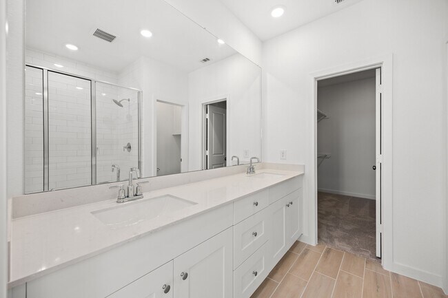 Building Photo - 28947 Rustic Robin Ln