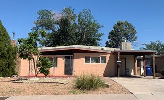 Building Photo - 3105 Valverde Dr NE