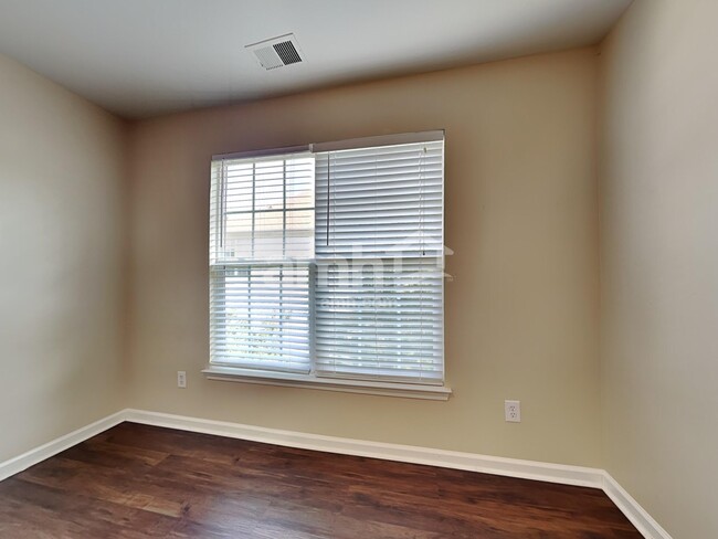 Building Photo - 14127 Hiawatha Ct