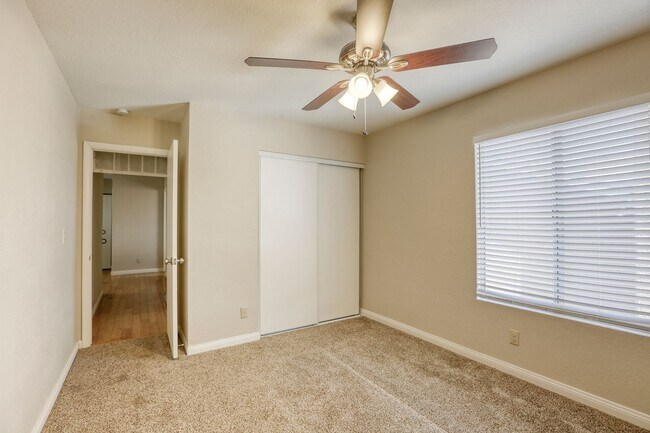 Building Photo - Beautiful 4 bedroom POOL home close to Nellis AFB!