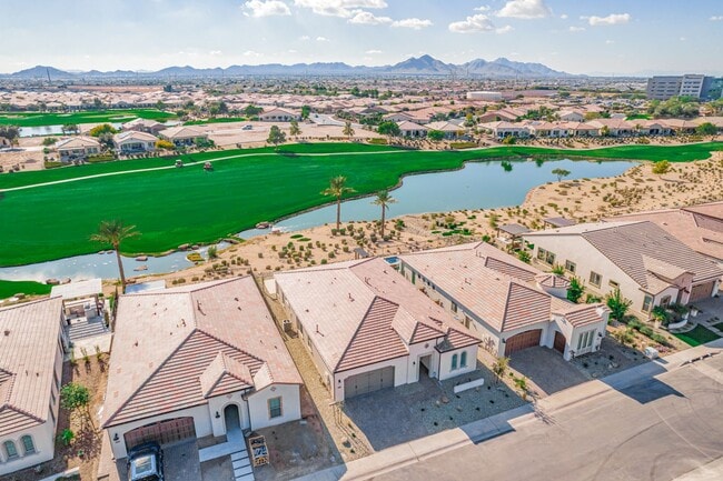 Building Photo - Luxury Rental in Queen Creek - Try Before You Buy