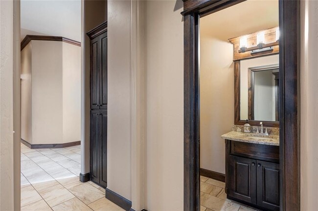 Building Photo - 11809 Dunbar Ct