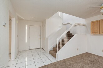Building Photo - 7281 Vista Bonita Dr