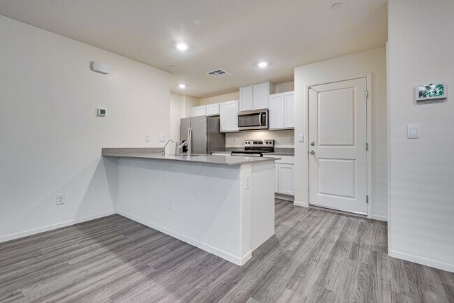 Building Photo - 4826 Wine Rdg Ave