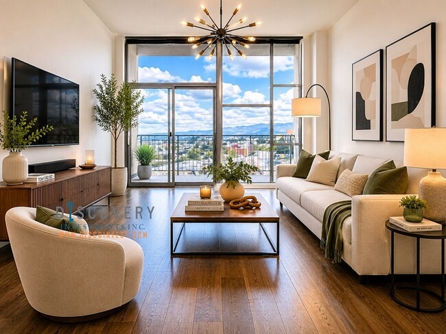 Building Photo - Uptown Place One Bedroom Condominium