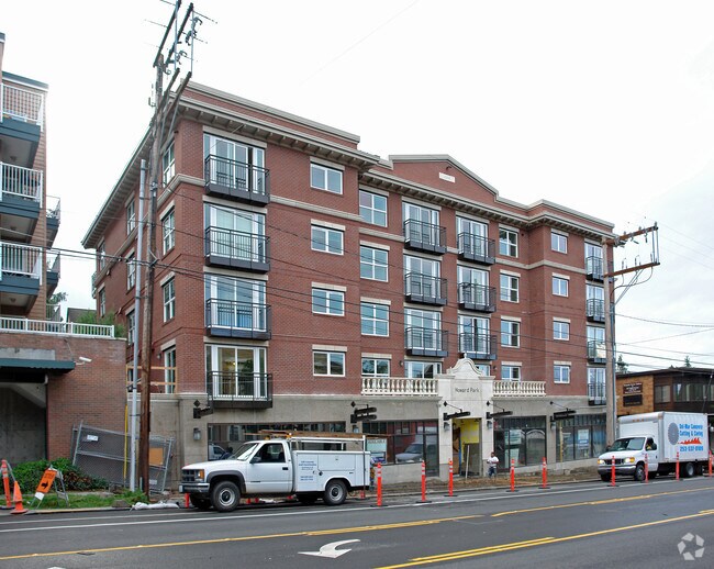 Building Photo - Howard Park Apartments