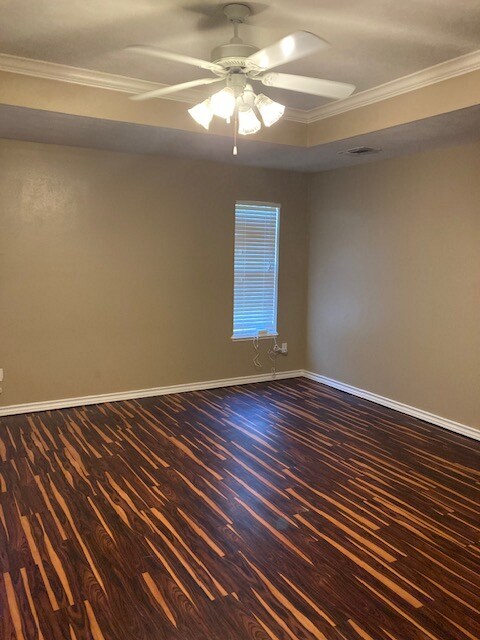 Building Photo - 6017 Summerwood Ln