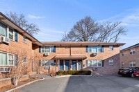 Building Photo - 139 Royal