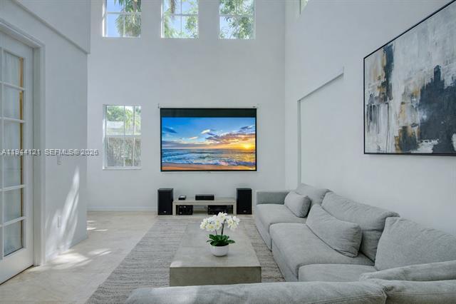 Building Photo - 4867 Ponce de Leon Blvd