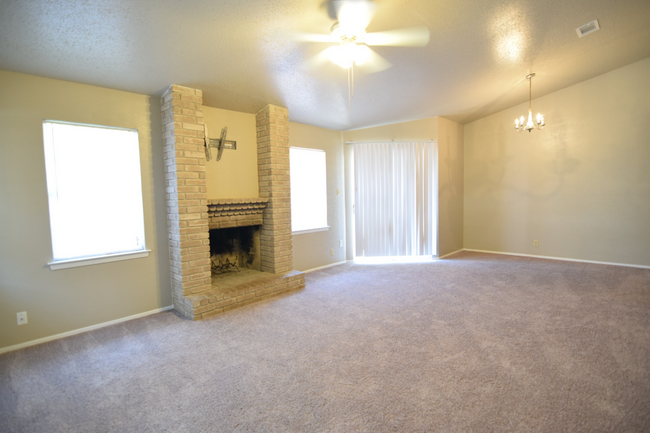 Building Photo - 2722 Bowie Trail
