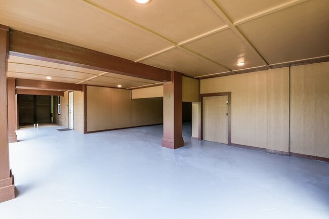Building Photo - 9502 FM 1462 Rd