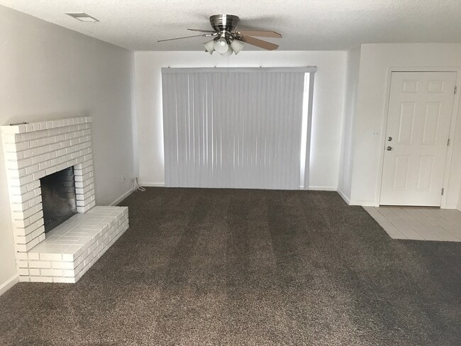 Building Photo - 1908 S Pride St