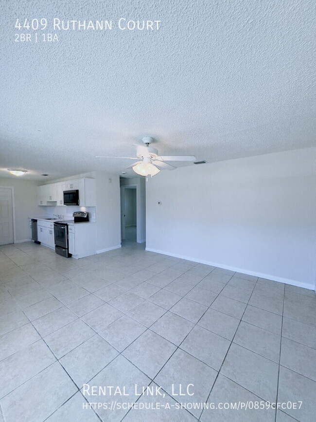 Building Photo - Recently renovated 2-bedroom duplex in Nor...