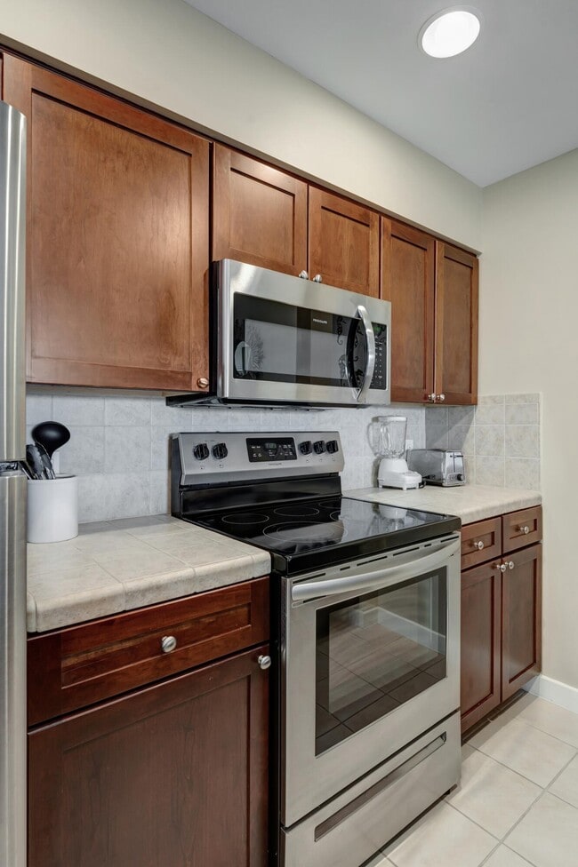 Building Photo - 5002 S Sandestin Blvd