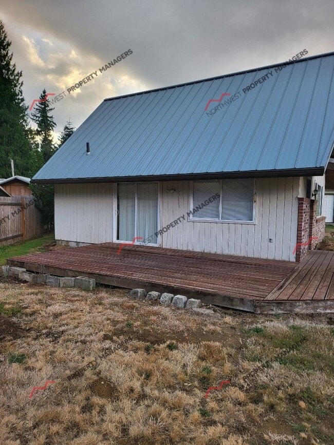 Building Photo - 137 Baker Dr