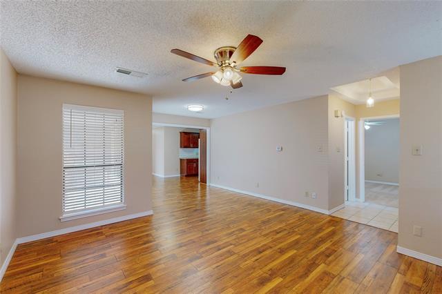 Building Photo - 1912 N Irving Heights Dr