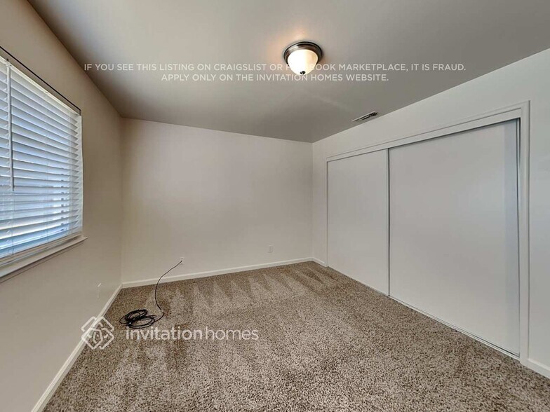 Building Photo - 6554 Outlook Dr