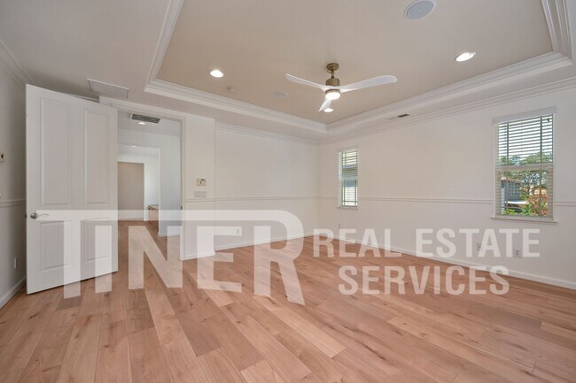 Building Photo - 2469 Kinsella Way