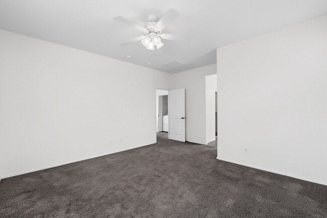 Building Photo - 4028 E Tulsa St