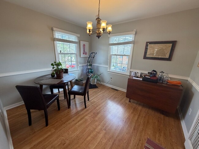 Building Photo - 101 Southampton Ct