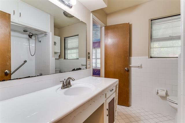 Building Photo - 3119 Touraine Dr
