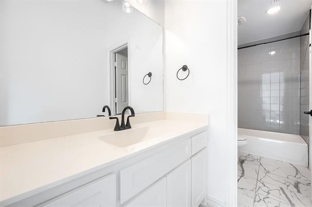 Building Photo - 1809 Ordonez Dr